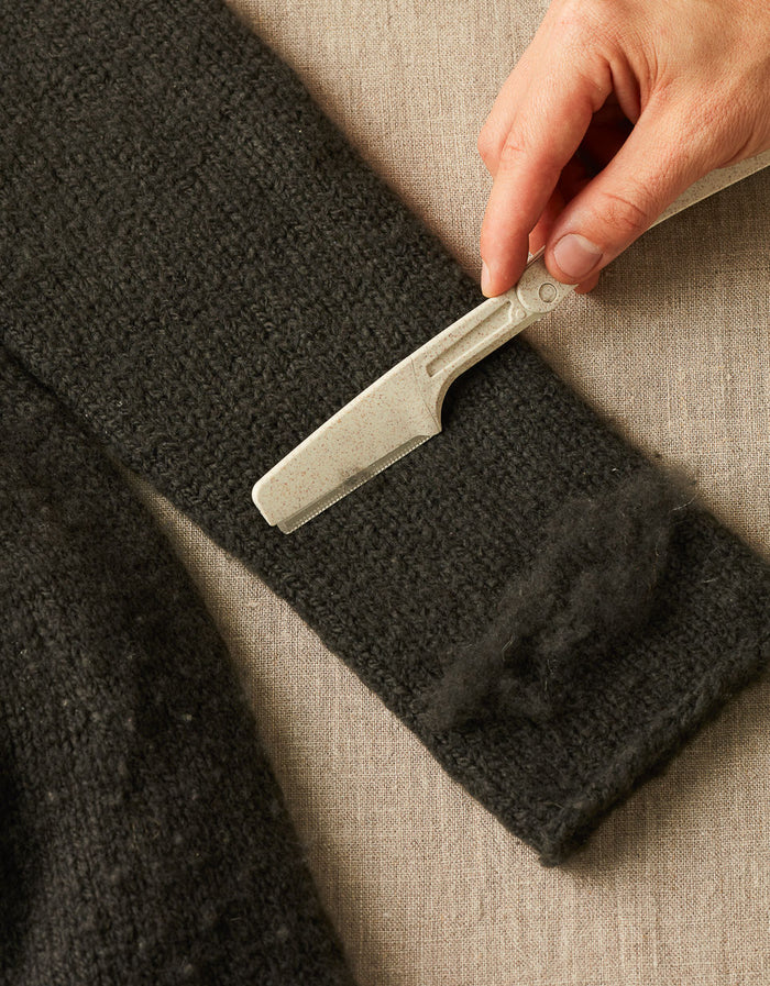 CocoKnits Fuzz Off Comb