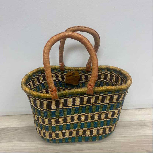 Alaffia Baskets Green-Purple Savannah Grass Basket