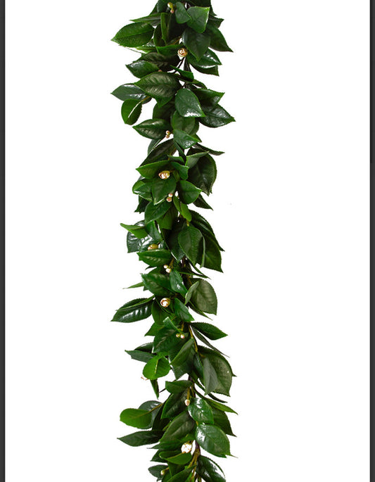 Blanc Box Camelia Leaf Garland