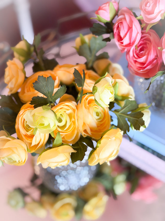 Blanc Box Yellow Ranunculus in Glass Vase-11”
