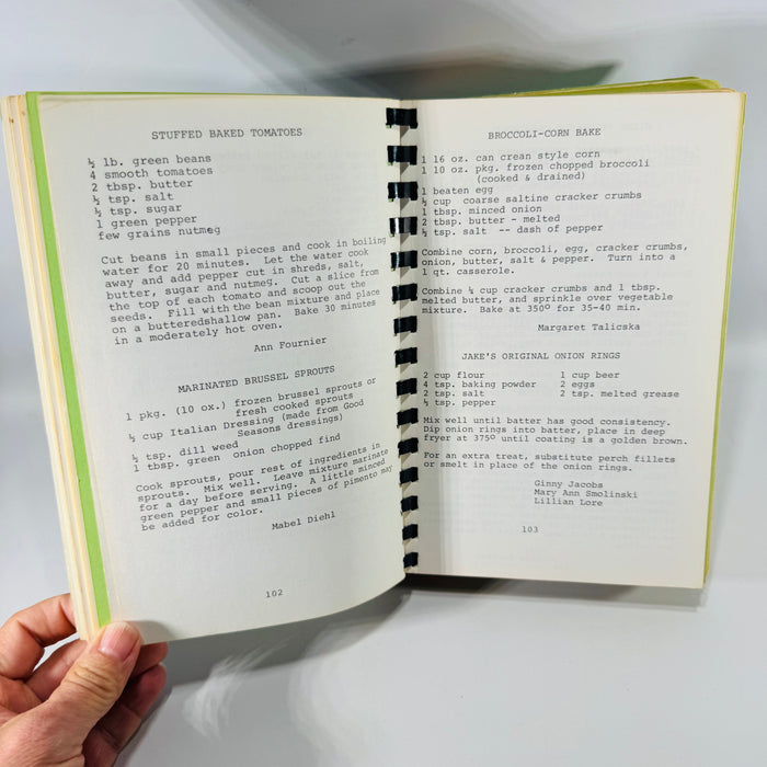 BMC Cookbook — Bay Medical Center Employee Cookbook Bay Medical Center Employees | Bay City, Michigan | 1977 First Printing