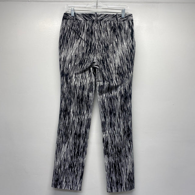 Calvin Klein Size 4 Women's Black-White Pattern Straight Leg Pants