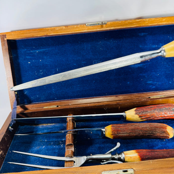 Case XX “Chromium Carver” Vintage Boxed Carving Set (Process Pat. 2147079) – Stag-Look Handles, 4-Piece