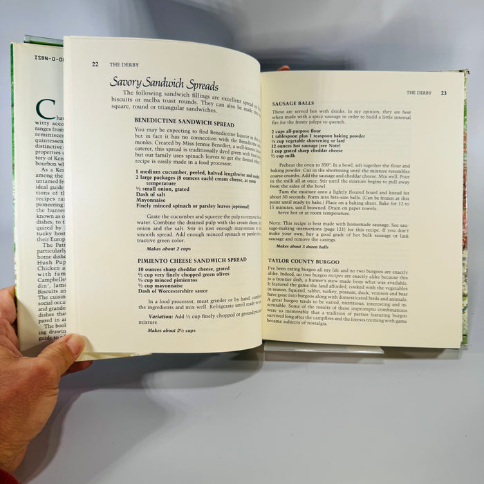 Charles Pattison’s Kentucky Cooking (First Edition, 1988) — Charles Pattison with Craig Emerson — Illustrated by Shirley Felts Southern / Kentucky Cuisine Cookbook