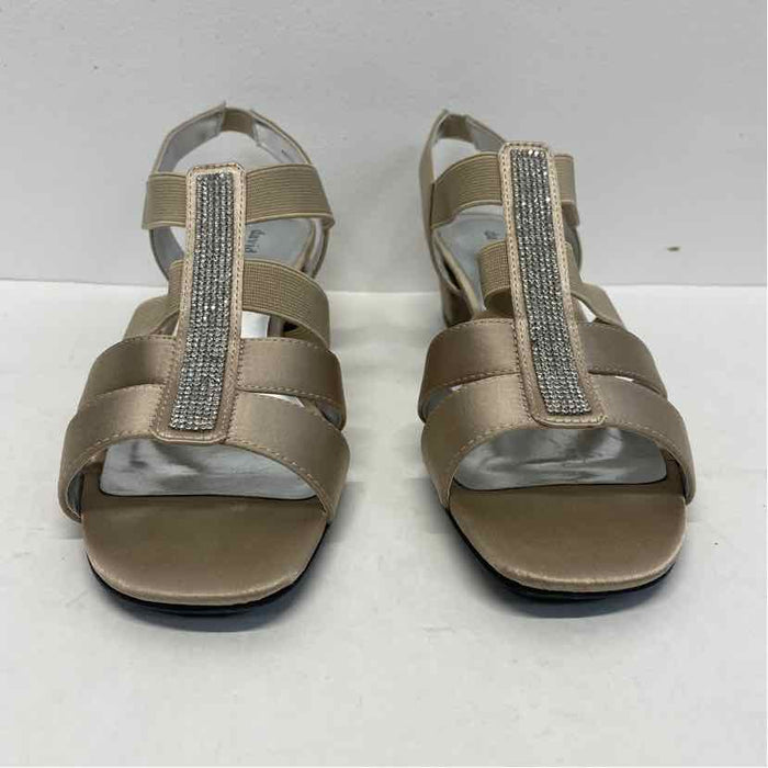 David Tate Size 9.5 Women's Champagne Beaded Strappy Shoes