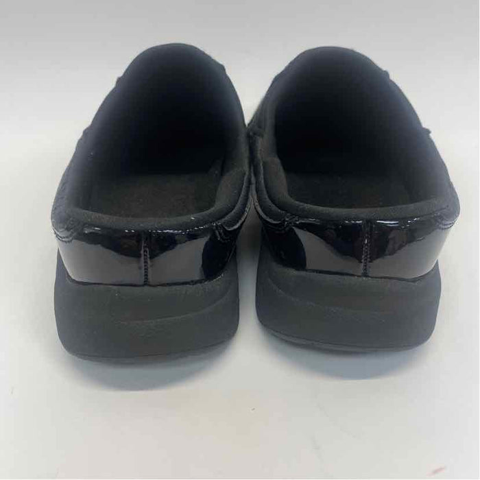Easy Spirit Size 6 Women's Black Solid Mule Shoes