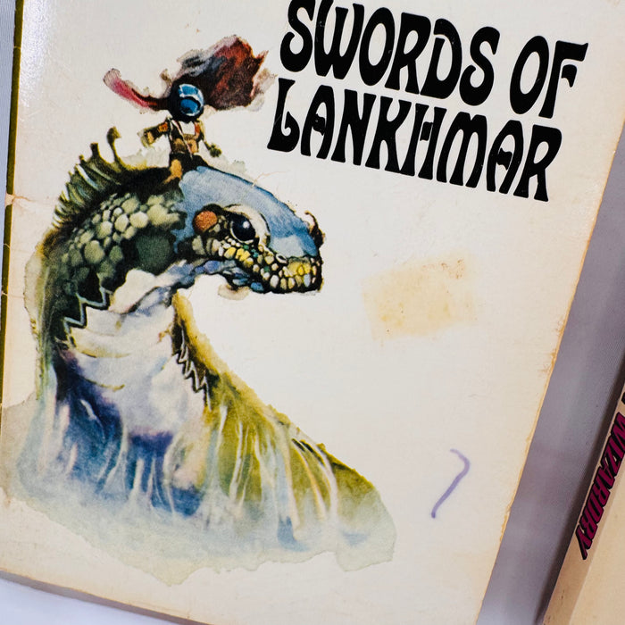 Fritz Leiber Fantasy Paperbacks: The Swords of Lankhmar & Swords Against Wizardry (1968, 1983) – Sword & Sorcery Duo