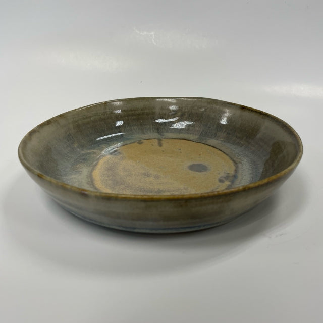 Hancock & Moore Beige-Blue Pottery Plate