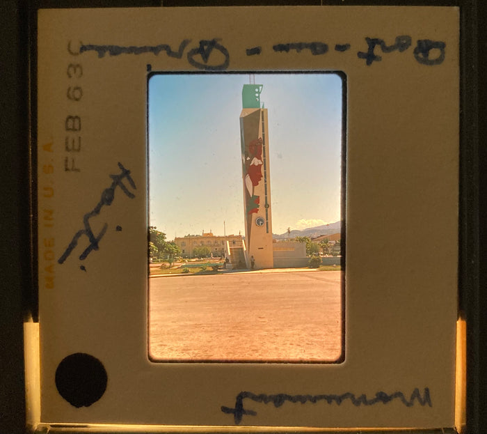 (Haiti) 16 Color 35mm Slides: Port au Prince, Kenscoff, Market, Mountains. (1963).