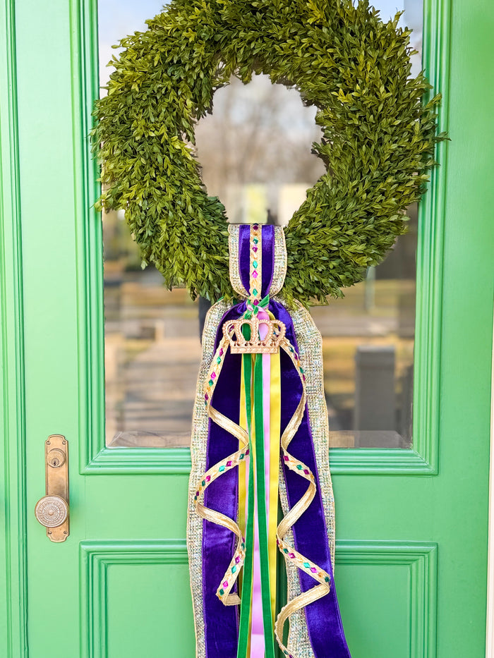 Maison de Mardi Gras Tea Leaf Wreath
