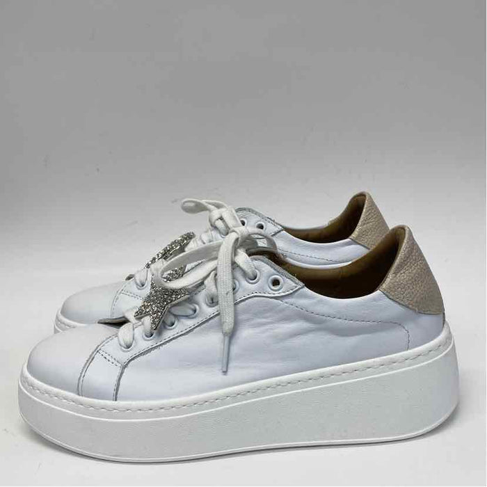 Michele Lopriore Size 39-9 Women's White Solid Lace Up Sneakers