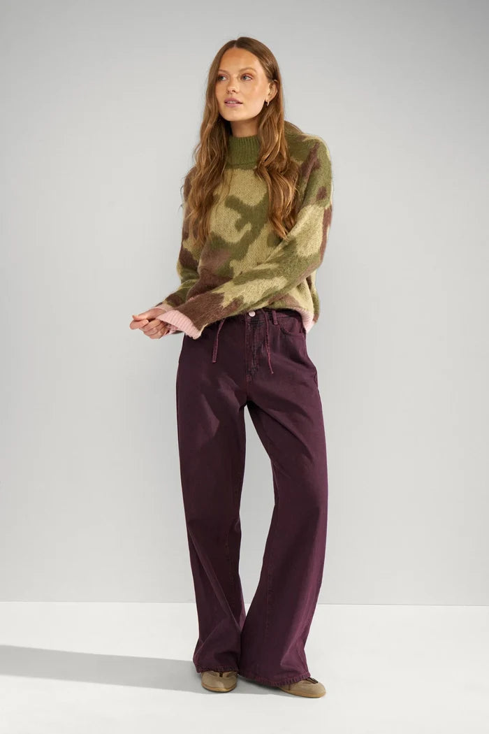 Numph Nucamu Pullover - Calla Green - Precious Sparkle