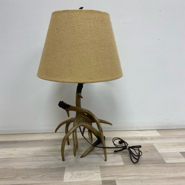 Table Top Antler Bas Lamp