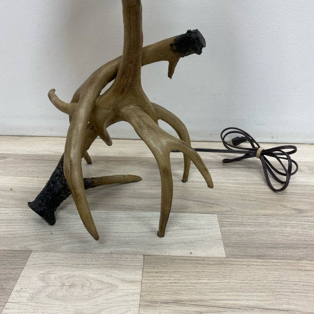 Table Top Antler Bas Lamp