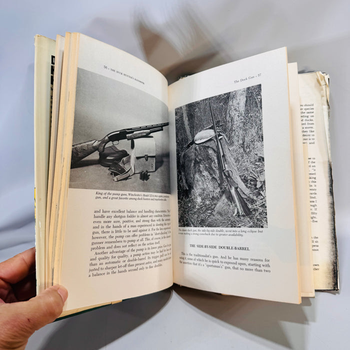 The Duck Hunter’s Handbook (1977, Third Printing) — Bob Hinman | Winchester Press, B/W Photos, Waterfowl Hunting Outdoor Sports