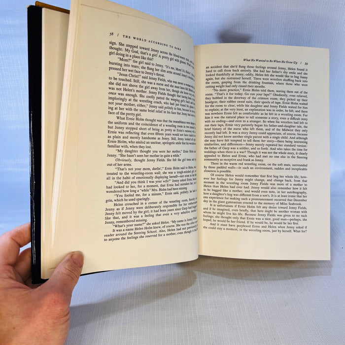 The World According to Garp by John Irving 1978 A Henry Robbins Book