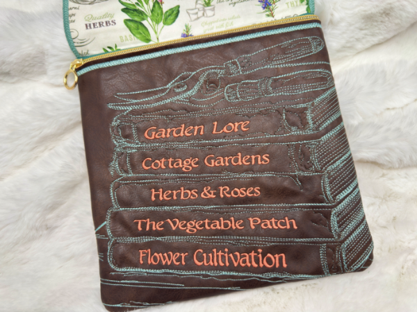 TopZip Flap Bag - Gardening